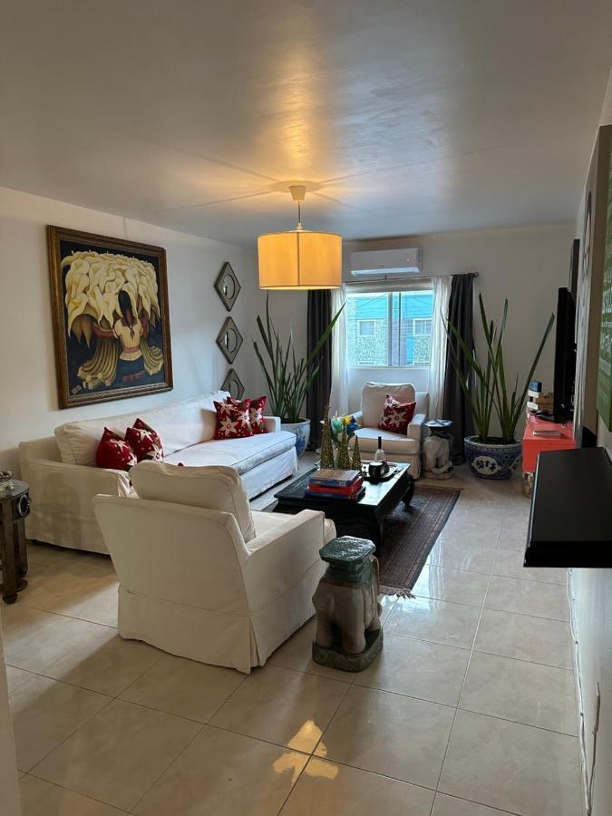 Pied-A-Terre Center Of Tijuana Apartment Exterior photo